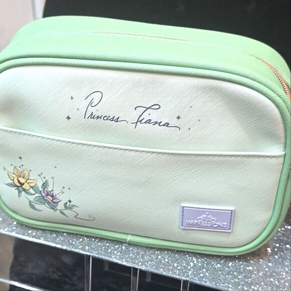 Impressions X Disney Princess Tiana Cosmetic Pouch - Picture 8 of 9